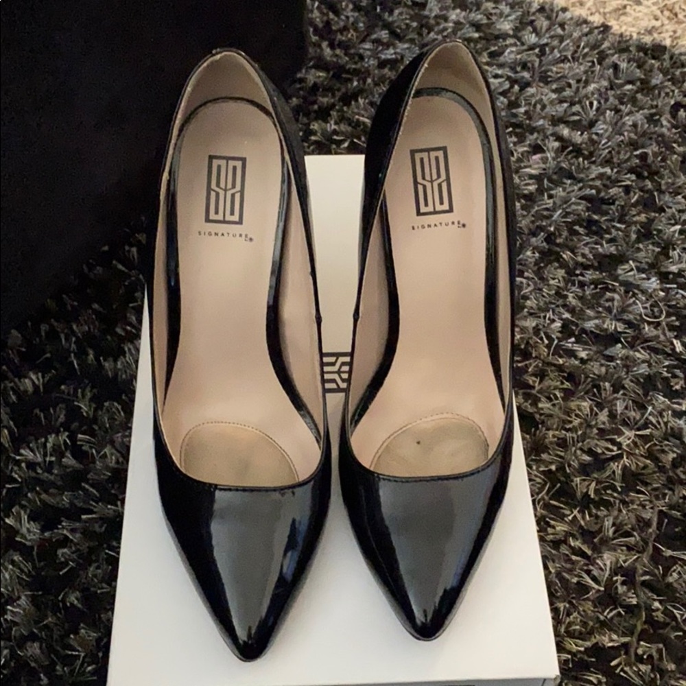 Black patent pumps